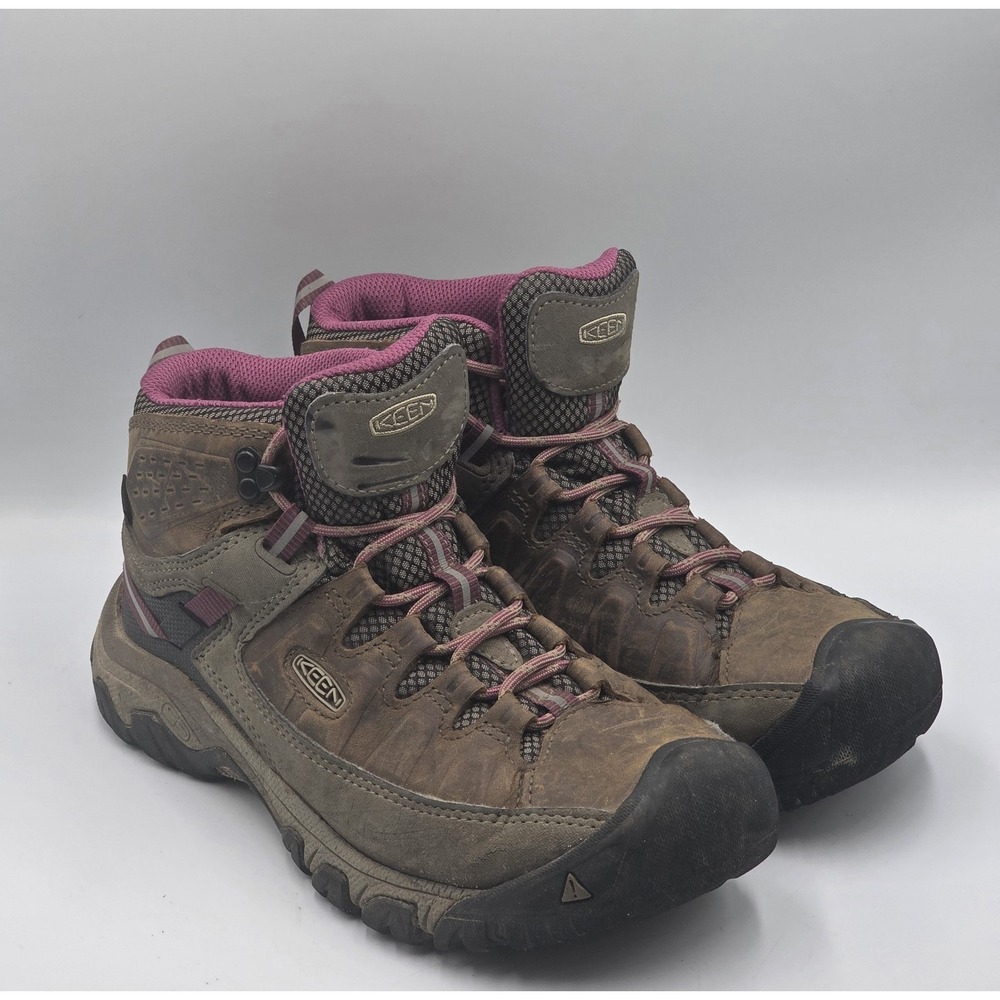 KEEN Boots Womens 8 Brown Pink Waterproof Targhee III Hiking Mid Magenta